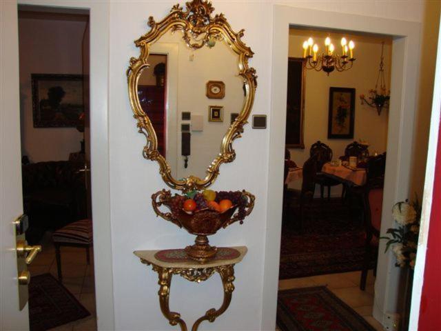 Hotel Haus Mooren, Garni Dusseldorf