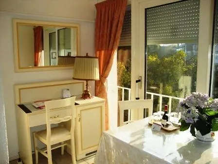 Haus Mooren, Garni 4* Dusseldorf