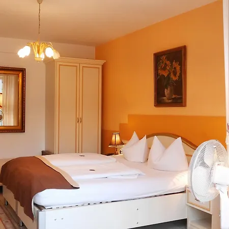 Hotel Haus Mooren, Garni Dusseldorf