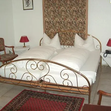 Haus Mooren, Garni Hotel Dusseldorf